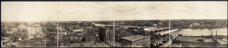 A panoramic view of downtown Waterloo, Iowa, circa 1907.